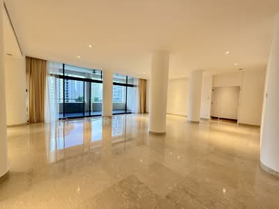 For Rent - The Colonnade