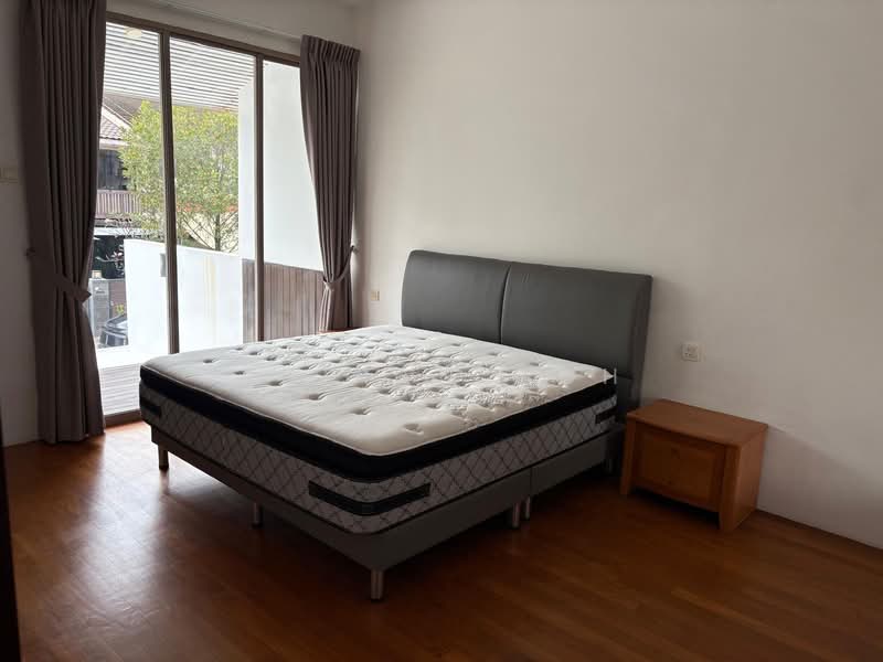 Woo Mon Chew Road, , 3 Bedrooms, 2,350 sqft, Terraced House For Rent, by Adrian Goh, 500114149 - Bedroom - PropertyGuru.com.sg