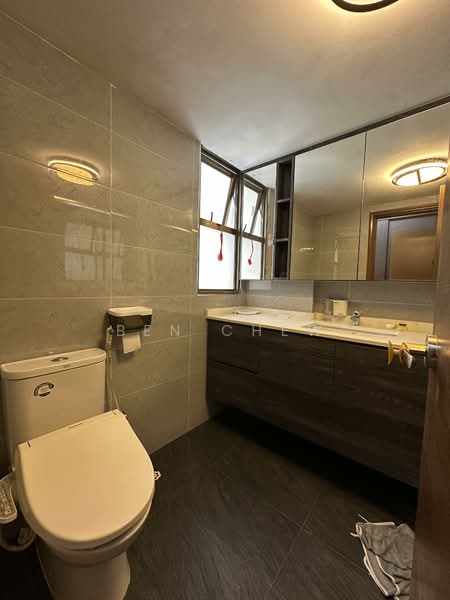 Parkview Apartments, 1 Bukit Batok Street 25, 3 Bedrooms, 1,076 sqft, Apartment For Rent, by Ben Chew, 500114155 - Bathroom - PropertyGuru.com.sg