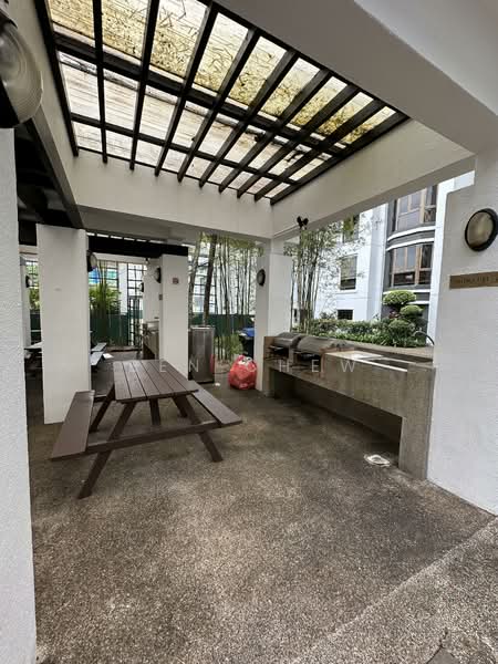 Parkview Apartments, 1 Bukit Batok Street 25, 3 Bedrooms, 1,076 sqft, Apartment For Rent, by Ben Chew, 500114155 - Exterior - PropertyGuru.com.sg