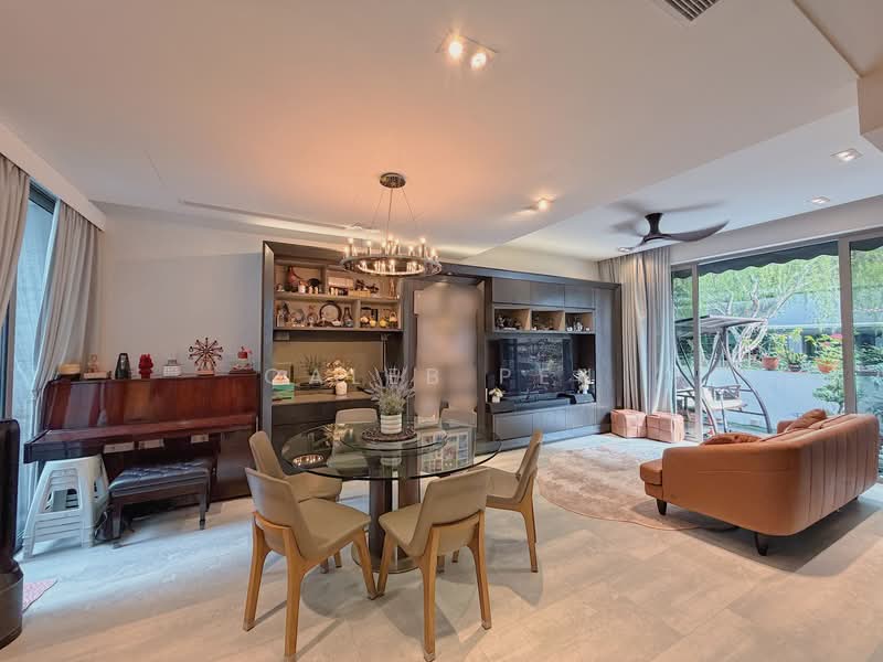 Living & Dining Area