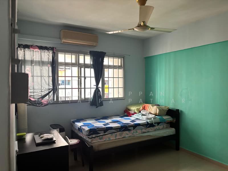 932 Tampines Street 91, 932 Tampines Street 91, 3 Bedrooms, 1,098 sqft, HDB Flat For Sale, by Palaniappan Mariappa Pathar, 500114190 - Bedroom - PropertyGuru.com.sg