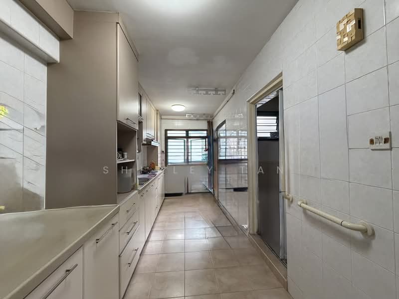 351D Canberra Road, 351D Canberra Road, 4 Bedrooms, 1,345 sqft, HDB Flat For Sale, by Shirley Tan, 500114192 - Kitchen - PropertyGuru.com.sg