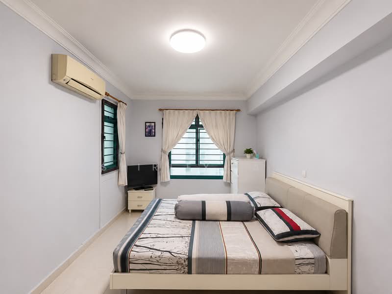 351D Canberra Road, 351D Canberra Road, 4 Bedrooms, 1,345 sqft, HDB Flat For Sale, by Shirley Tan, 500114192 - Master Bedroom - PropertyGuru.com.sg