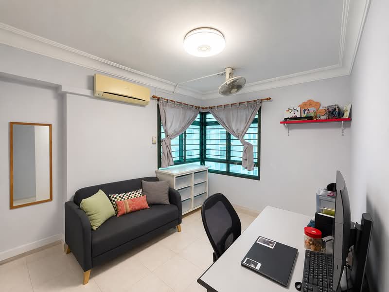 351D Canberra Road, 351D Canberra Road, 4 Bedrooms, 1,345 sqft, HDB Flat For Sale, by Shirley Tan, 500114192 - Bedroom 2 - PropertyGuru.com.sg