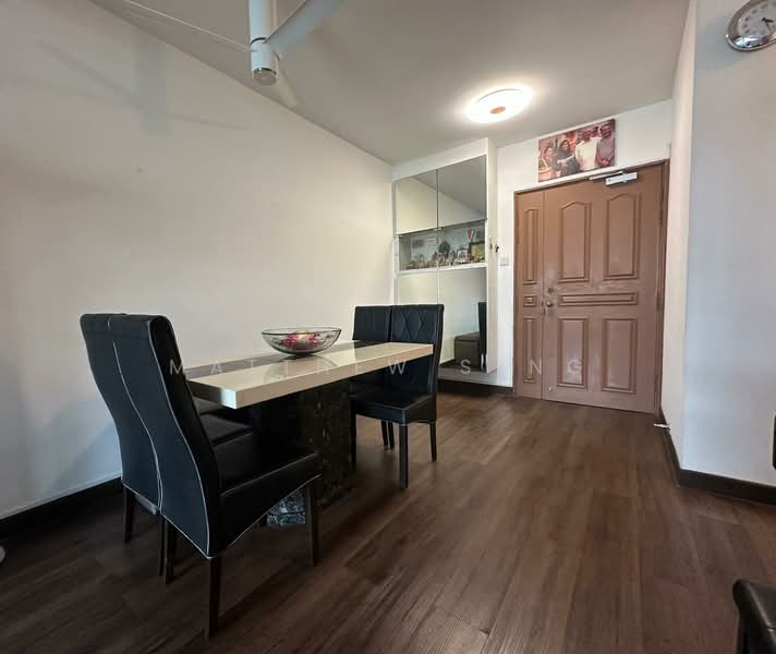 Orchid Park Condominium, 85 Yishun Street 81, 2 Bedrooms, 958 sqft, Condominium For Sale, by Matthew Seng, 500114193 - Dining Room - PropertyGuru.com.sg