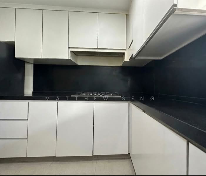 Orchid Park Condominium, 85 Yishun Street 81, 2 Bedrooms, 958 sqft, Condominium For Sale, by Matthew Seng, 500114193 - Kitchen - PropertyGuru.com.sg
