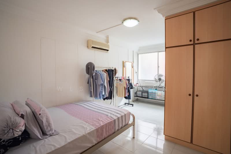 223 Simei Street 4, 223 Simei Street 4, 3 Bedrooms, 1,313 sqft, HDB Flat For Sale, by Wesley Chan, 500114199 - Bedroom - PropertyGuru.com.sg