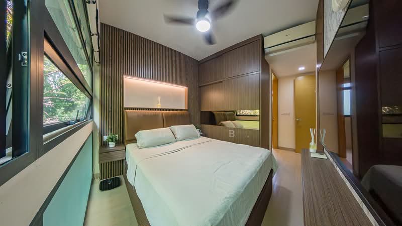 Hedges Park Condominium, 89 Flora Drive, 3 Bedrooms, 1,001 sqft, Condominium For Sale, by Sufy B., 500114218 - Master Bedroom - PropertyGuru.com.sg