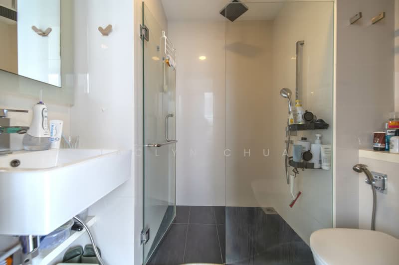 Lumiere, 2 Mistri Road, 1 Bedroom, 635 sqft, Apartment For Rent, by Jaclyn Chua, 500114230 - Bathroom - PropertyGuru.com.sg
