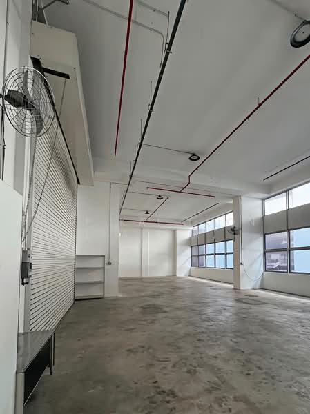 West Connect Building, 10 Buroh Street, 2,400 sqft, Factory / Workshop (B2) For Sale, by Yap Kai Loon (Kaiser), 500114233 - Interior - CommercialGuru.com.sg