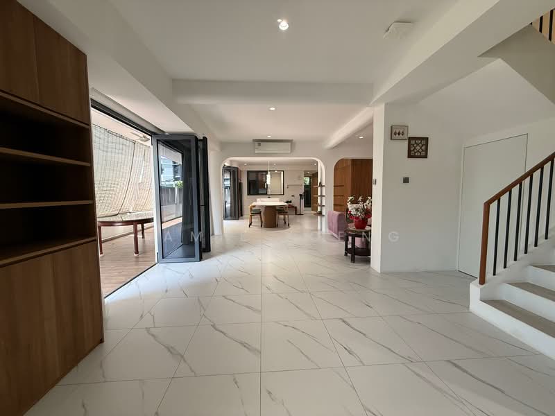 2-Storey Semi-Detached 6 Bedroom At Peakview Estate, Jalan Pari Dedap, Upper Changi Road, Jalan Pari Burong, 6 Bedrooms, 4,220 sqft, Semi-Detached House For Rent, by Jamie Yoeng, 500114234 - Living Room - PropertyGuru.com.sg