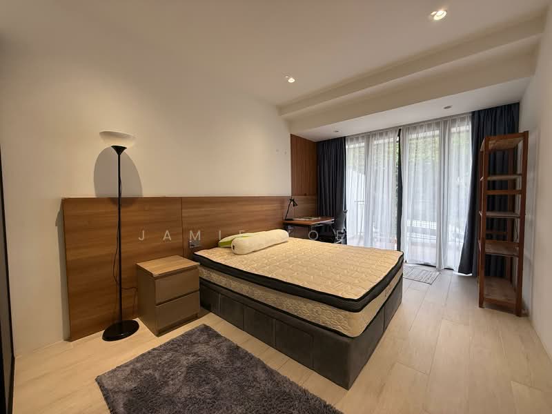 2-Storey Semi-Detached 6 Bedroom At Peakview Estate, Jalan Pari Dedap, Upper Changi Road, Jalan Pari Burong, 6 Bedrooms, 4,220 sqft, Semi-Detached House For Rent, by Jamie Yoeng, 500114234 - Bedroom - PropertyGuru.com.sg