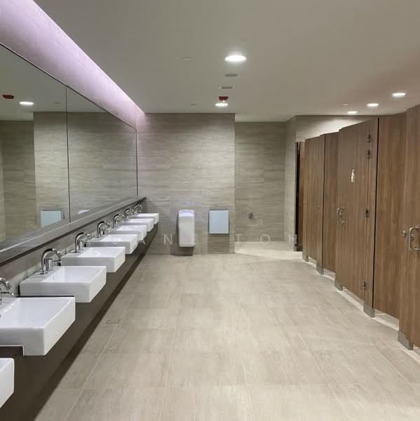 161 Kallang Way, 161 Kallang Way, Macpherson / Potong Pasir, 10,118 sqft, Factory / Workshop (B2) For Rent, by Jane Toh, 500114240 - Bathroom - CommercialGuru.com.sg