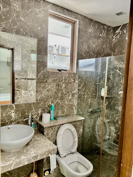 East Coast, 72 Woo Mon Chew Road, 3 Bedrooms, 2,350 sqft, Terraced House For Rent, by Tricia Teo Geok Teng, 500114243 - Bathroom - PropertyGuru.com.sg