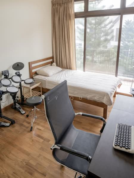 Varsity Park Condominium, 34 West Coast Road, 4 Bedrooms, 2,379 sqft, Condominium For Rent, by Sally Queck, 500114244 - Bedroom - PropertyGuru.com.sg