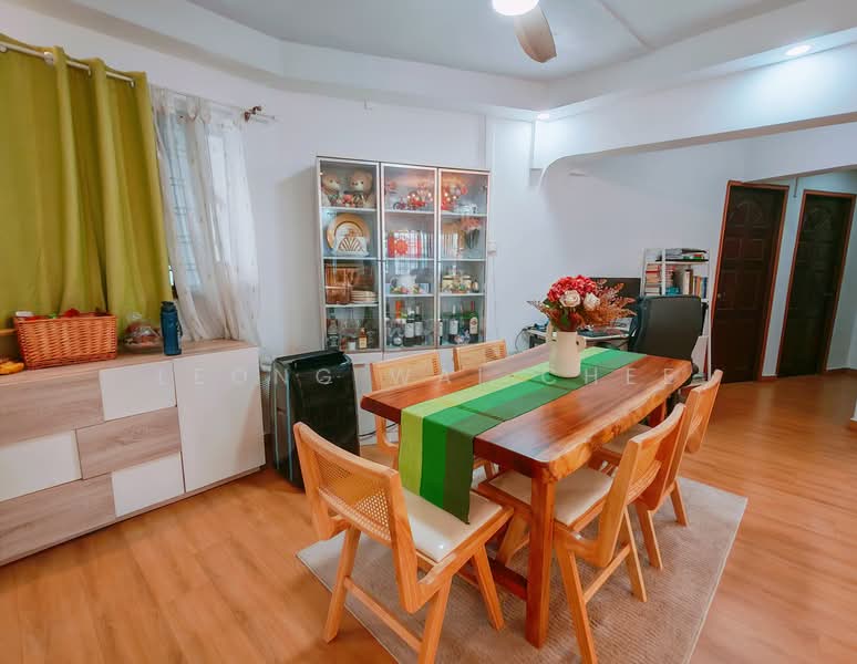 309 Jurong East Street 32, 309 Jurong East Street 32, 3 Bedrooms, 1,463 sqft, HDB Flat For Sale, by Leong Wai Chee, 500114254 - Dining Room - PropertyGuru.com.sg