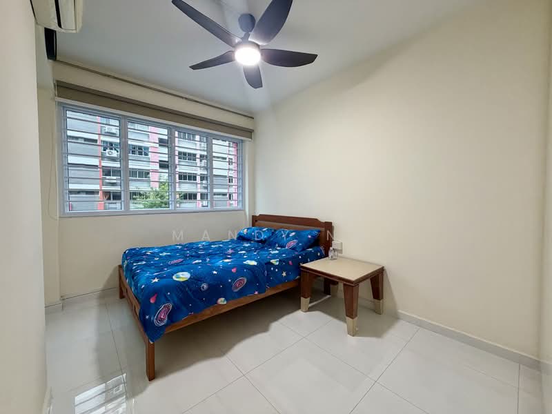 451 Hougang Avenue 10, 451 Hougang Avenue 10, 3 Bedrooms, 1,130 sqft, HDB Flat For Sale, by Mandy Ng, 500114256 - Bedroom - PropertyGuru.com.sg