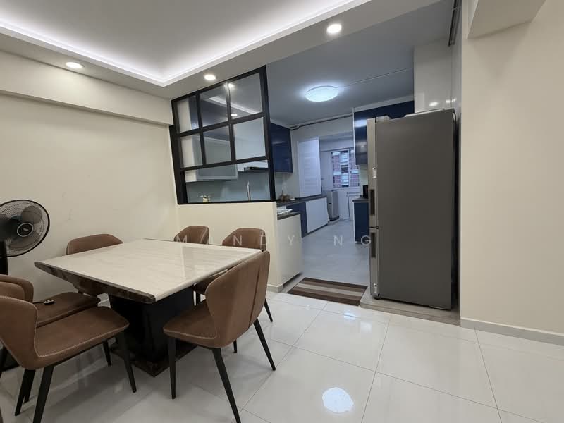 451 Hougang Avenue 10, 451 Hougang Avenue 10, 3 Bedrooms, 1,130 sqft, HDB Flat For Sale, by Mandy Ng, 500114256 - Dining Room - PropertyGuru.com.sg
