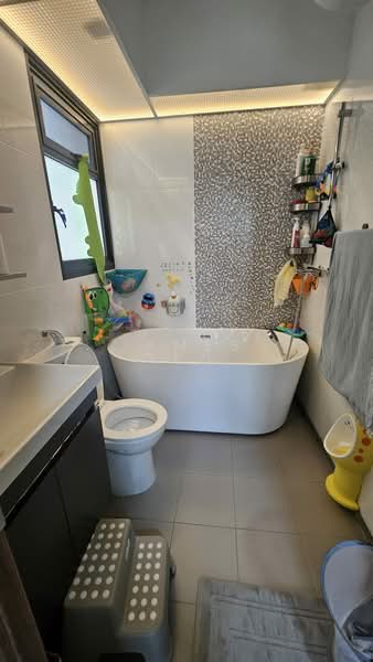 104A Bidadari Park Drive, 104A Bidadari Park Drive, 2 Bedrooms, 731 sqft, HDB Flat For Sale, by James Yeo, 500114265 - Bathroom - PropertyGuru.com.sg