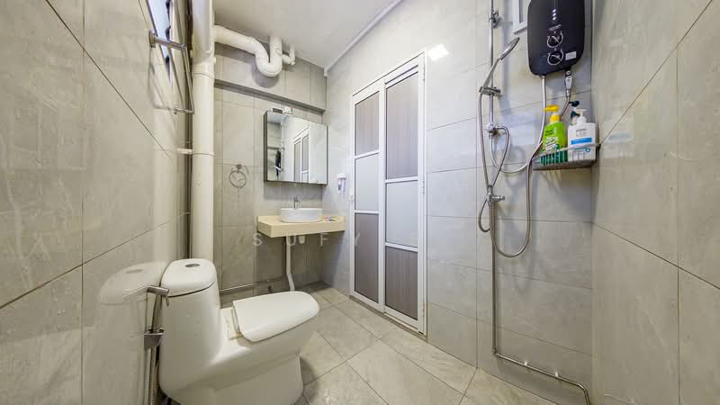 651 Woodlands Ring Road, 651 Woodlands Ring Road, 3 Bedrooms, 1,076 sqft, HDB Flat For Sale, by Sufy B., 500114272 - Master Bathroom - PropertyGuru.com.sg