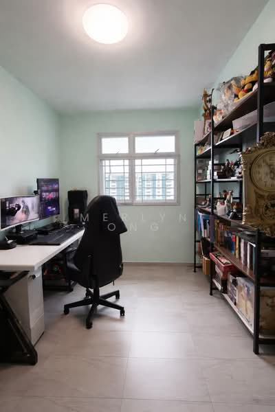 815B Choa Chu Kang Avenue 7, 815B Choa Chu Kang Avenue 7, 3 Bedrooms, 1,001 sqft, HDB Flat For Sale, by Merlyn Ong, 500114279 - Study - PropertyGuru.com.sg