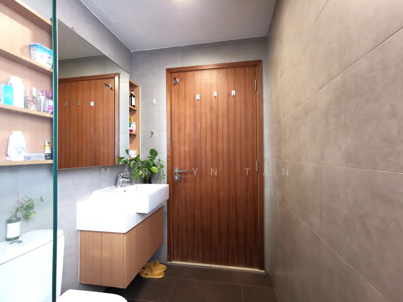 The Interweave, 21 Kim Keat Road, 2 Bedrooms, 764 sqft, Condominium For Rent, by Marilyn Tan, 500114309 - Bathroom - PropertyGuru.com.sg