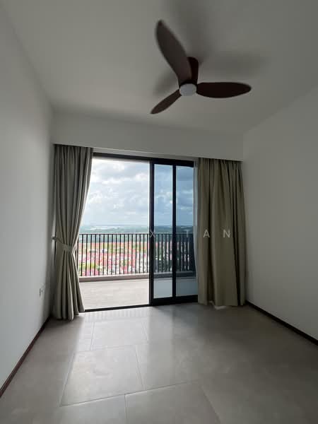 Lentor Modern, Lentor Central, 3 Bedrooms, 990 sqft, Condominium For Sale, by Felix Tan, 500114319 - Balcony - PropertyGuru.com.sg