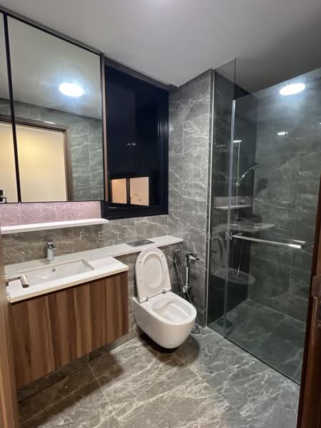 Lentor Modern, Lentor Central, 3 Bedrooms, 990 sqft, Condominium For Sale, by Felix Tan, 500114319 - Bathroom - PropertyGuru.com.sg
