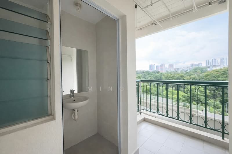 Cavendish Park, 16 Pine Grove, 3 Bedrooms, 1,227 sqft, Condominium For Sale, by Yi Ming Loh, 500114324 - Bathroom - PropertyGuru.com.sg