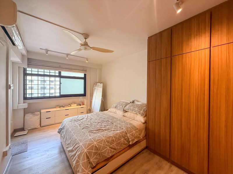 913 Hougang Street 91, 913 Hougang Street 91, 3 Bedrooms, 1,087 sqft, HDB Flat For Sale, by Alan Ng, 500114330 - Master Bedroom - PropertyGuru.com.sg