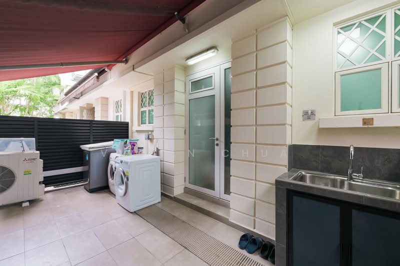 CHEAP Kew Estate Limau Bedok Near Mrt, Limau Rise, 6 Bedrooms, 4,000 sqft, Terraced House For Sale, by Vivian Chua, 500114342 - Exterior - PropertyGuru.com.sg