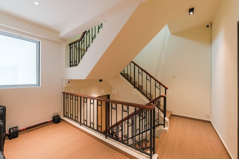 CHEAP Kew Estate Limau Bedok Near Mrt, Limau Rise, 6 Bedrooms, 4,000 sqft, Terraced House For Sale, by Vivian Chua, 500114342 - Interior - PropertyGuru.com.sg