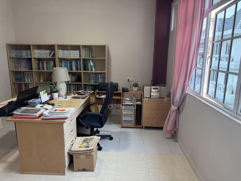 Joo Chiat Terrace, , 5 Bedrooms, 2,750 sqft, Terraced House For Sale, by Bryant Tan Zhi Yong, 500114350 - 3F Ensuite Bedroom #4 - PropertyGuru.com.sg