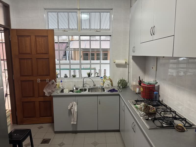 Joo Chiat Terrace, , 5 Bedrooms, 2,750 sqft, Terraced House For Sale, by Bryant Tan Zhi Yong, 500114350 - Kitchen - PropertyGuru.com.sg