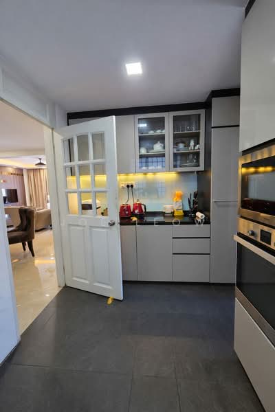 Elias Green, , 3 Bedrooms, 1,550 sqft, Condominium For Rent, by Joe Leow, 500114354 - Kitchen - PropertyGuru.com.sg