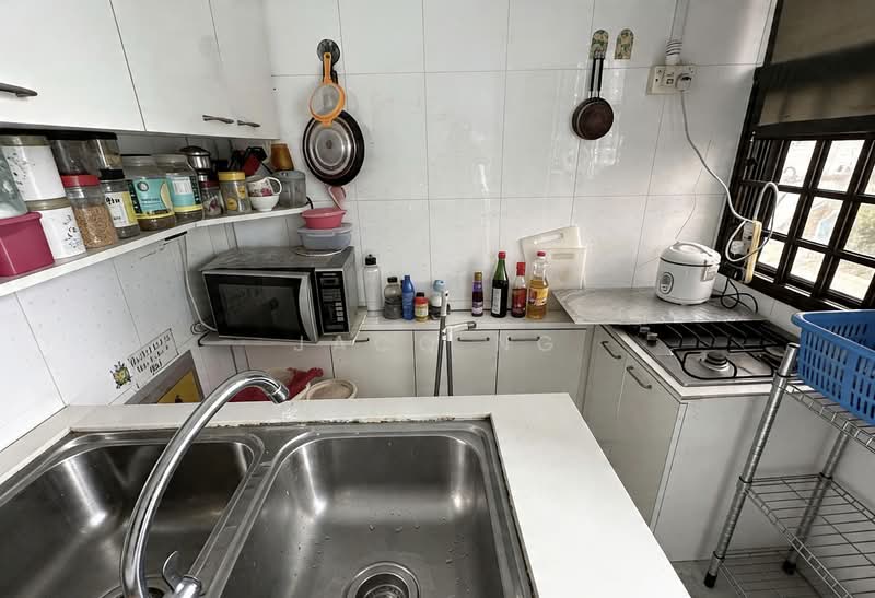 Queensway Tower, 1 Queensway, Room Rental, 200 sqft, Apartment For Rent, by Jacq Ng, 500114368 - Kitchen - PropertyGuru.com.sg