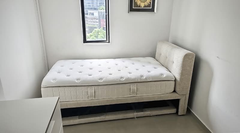 Queensway Tower, 1 Queensway, Room Rental, 200 sqft, Apartment For Rent, by Jacq Ng, 500114368 - Bedroom - PropertyGuru.com.sg