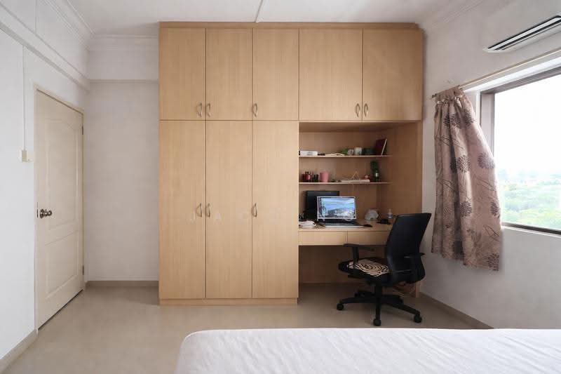 Queensway Tower, 1 Queensway, Alexandra / Commonwealth, Room Rental, 200 sqft, Apartment For Rent, by Jacq Ng, 500114368 - Study - PropertyGuru.com.sg