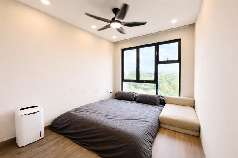 The Brownstone, 152 Canberra Drive, 3 Bedrooms, 947 sqft, Executive Condominium For Sale, by Noor Deen, 500114377 - Bedroom - PropertyGuru.com.sg