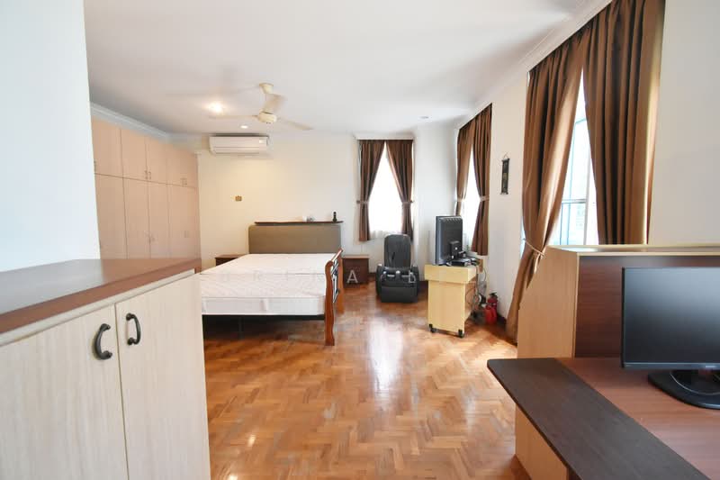 Detached at Mt Sinai Lane, , 5 Bedrooms, 4,965 sqft, Detached House For Rent, by Brina Lee, 500114381 - Bedroom - PropertyGuru.com.sg