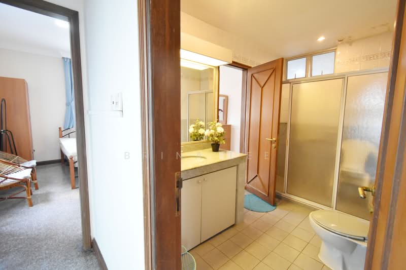 Detached at Mt Sinai Lane, , 5 Bedrooms, 4,965 sqft, Detached House For Rent, by Brina Lee, 500114381 - Bathroom - PropertyGuru.com.sg