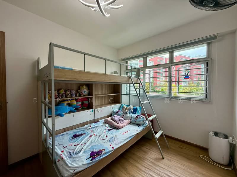 439B Bukit Batok West Avenue 8, 439B Bukit Batok West Avenue 8, 3 Bedrooms, 1,216 sqft, HDB Flat For Sale, by Darren Chua 蔡忠良, 500114384 - Bedroom - PropertyGuru.com.sg