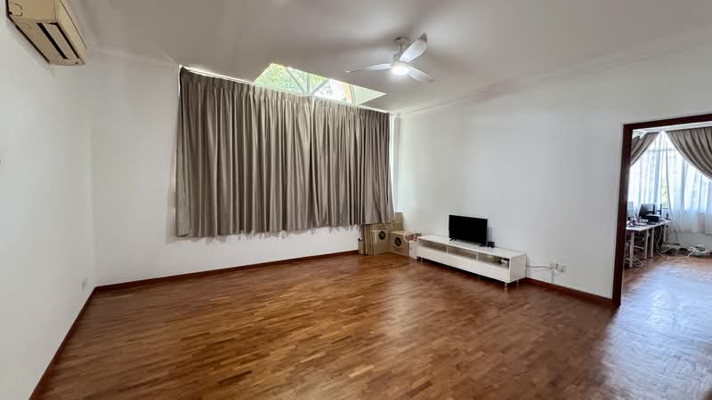 ⭐️⭐️ LANDED7772 @ 3 STOREY CORNER TERRACE WITH UNBLOCK VIEW N PRIVACY, Woodlands Regional Center Vincinity, 7 Bedrooms, 4,500 sqft, Corner Terrace For Sale, by Max Toh, 500114426 - Living Room - PropertyGuru.com.sg
