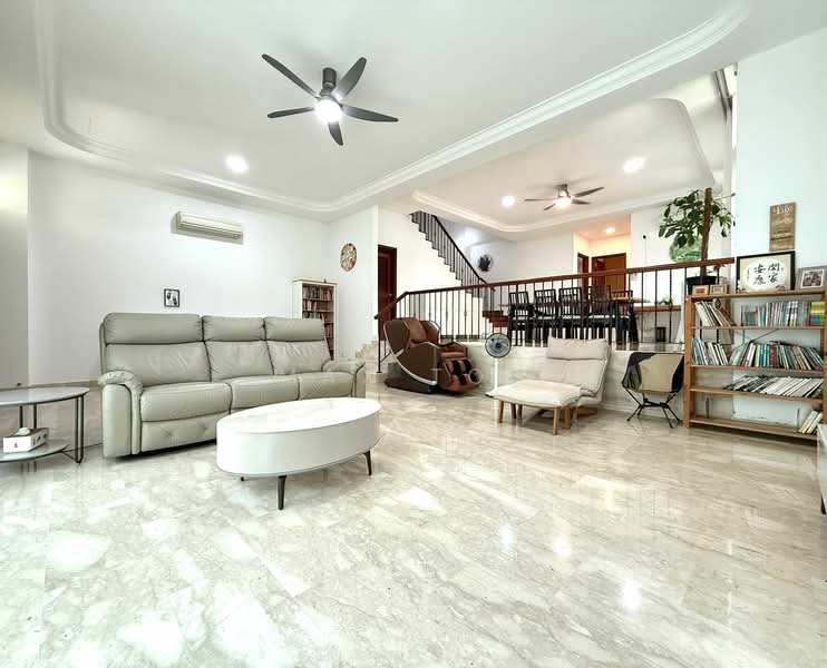 ⭐️⭐️ LANDED7772 @ 3 STOREY CORNER TERRACE NEAR WOODLAND REGIONAL, Woodlands Regional Center Vincinity, 5 Bedrooms, 4,500 sqft, Corner Terrace For Sale, by Max Toh, 500114426 - Living Room - PropertyGuru.com.sg