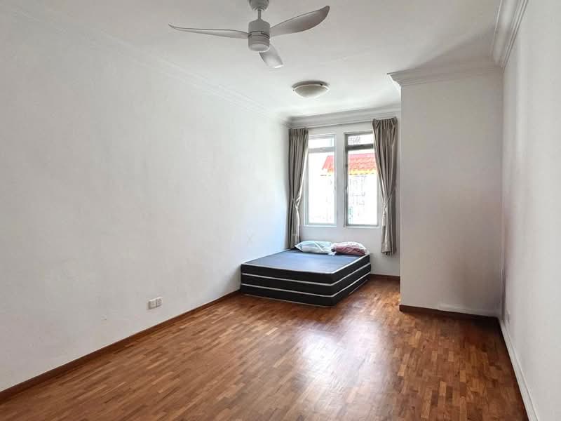 ⭐️⭐️ LANDED7772 @ 3 STOREY CORNER TERRACE WITH UNBLOCK VIEW N PRIVACY, Woodlands Regional Center Vincinity, Admiralty / Woodlands, 7 Bedrooms, 4,500 sqft, Corner Terrace For Sale, by Max Toh, 500114426 - Bedroom - PropertyGuru.com.sg