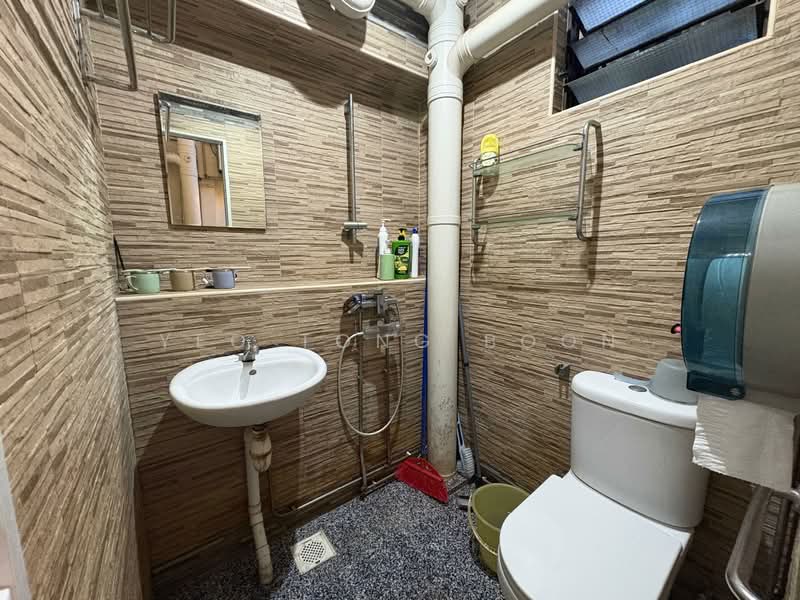 788D Woodlands Crescent, 788D Woodlands Crescent, 4 Bedrooms, 1,539 sqft, HDB Flat For Sale, by Yeo Tong Boon, 500114430 - Bathroom - PropertyGuru.com.sg