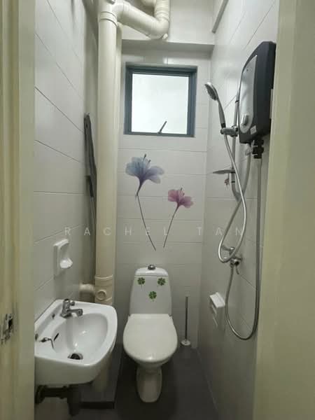 Springdale Condo, 47 Hindhede Walk, Room Rental, 200 sqft, Condominium For Rent, by Rachel Tan, 500114435 - Bathroom - PropertyGuru.com.sg