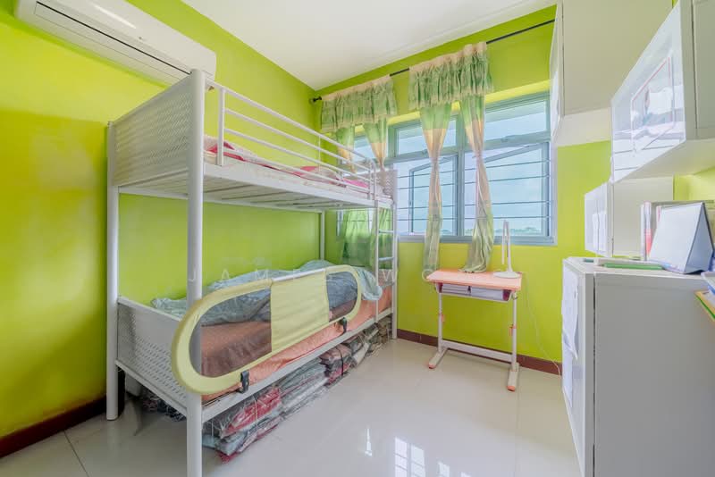 512C Yishun Street 51, 512C Yishun Street 51, 3 Bedrooms, 1,001 sqft, HDB Flat For Sale, by James Wong, 500114451 - Bedroom - PropertyGuru.com.sg