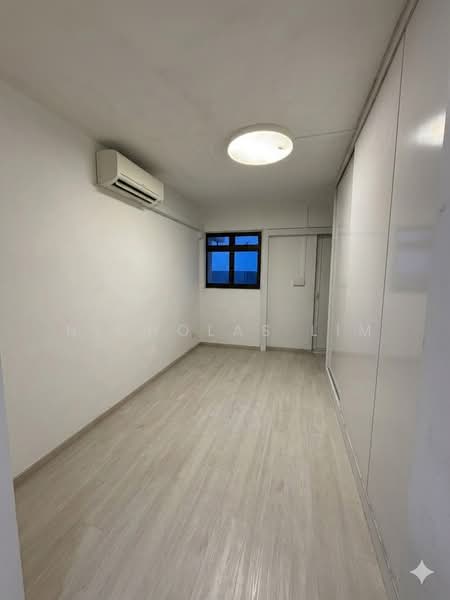 315 Hougang Avenue 5, 315 Hougang Avenue 5, 2 Bedrooms, 721 sqft, HDB Flat For Sale, by Nicholas Lim, 500114452 - Interior - PropertyGuru.com.sg